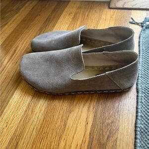 Men's Raum Taupe Suede Slip-On Grounding Loafers - Casual Comfort